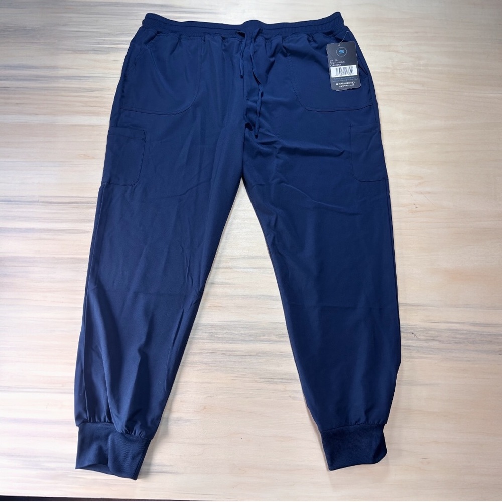 NWT Men's Navy Jogger Pants with Elastic Waist and Cargo Pockets